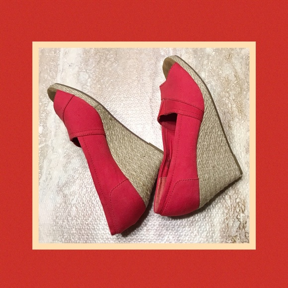 Bass Shoes - RED BASS WEDGES